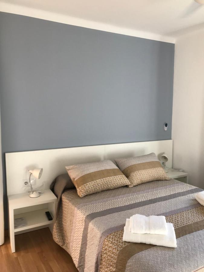 Hostal Casiano Camarasa المظهر الخارجي الصورة