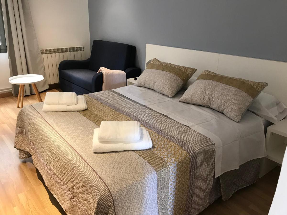 Hostal Casiano Camarasa المظهر الخارجي الصورة