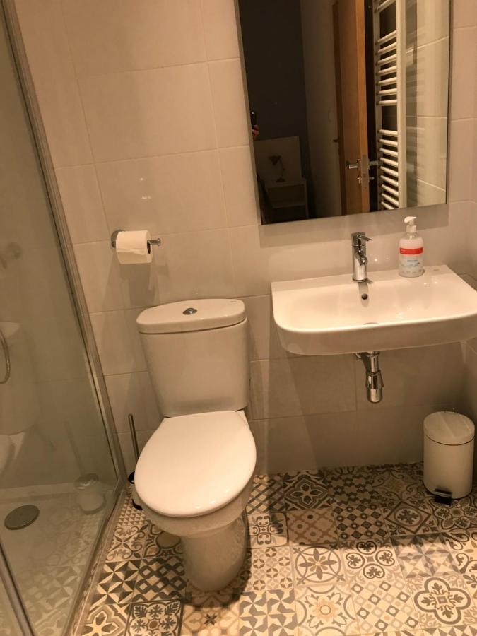 Hostal Casiano Camarasa المظهر الخارجي الصورة