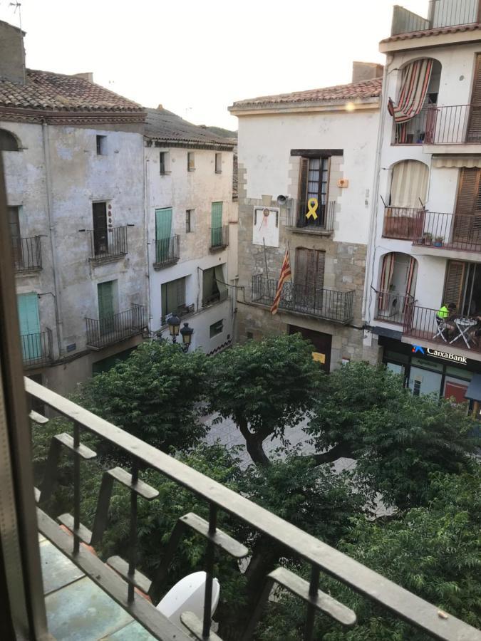 Hostal Casiano Camarasa المظهر الخارجي الصورة