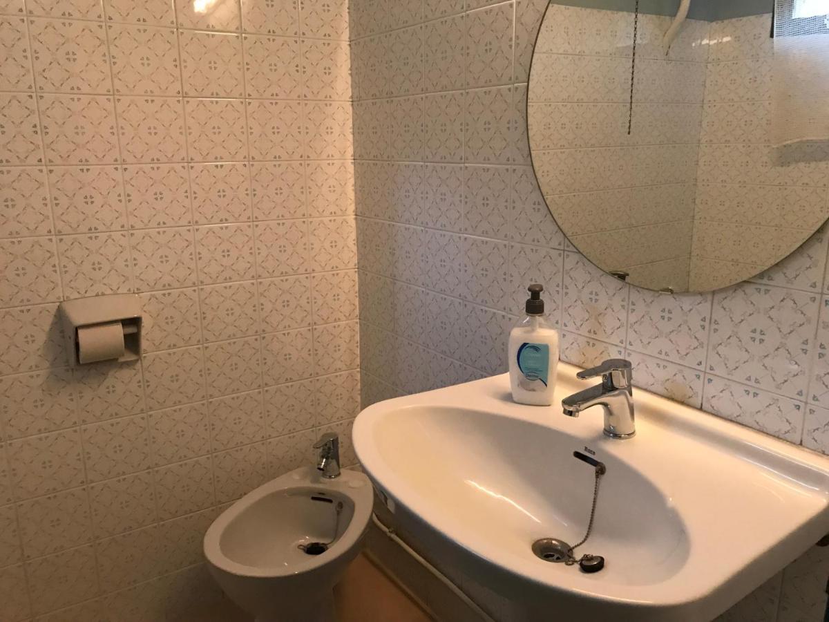 Hostal Casiano Camarasa المظهر الخارجي الصورة