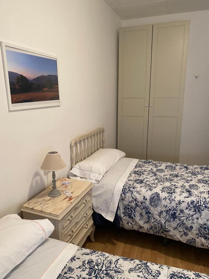 Hostal Casiano Camarasa المظهر الخارجي الصورة